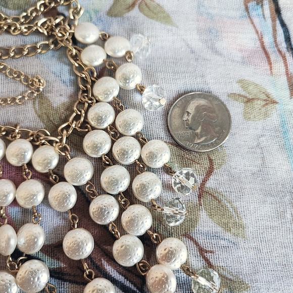 Cascading Gold Tone Pitted Faux Pearls & Faceted Glass Beaded Necklace NWOT - Picture 8 of 9